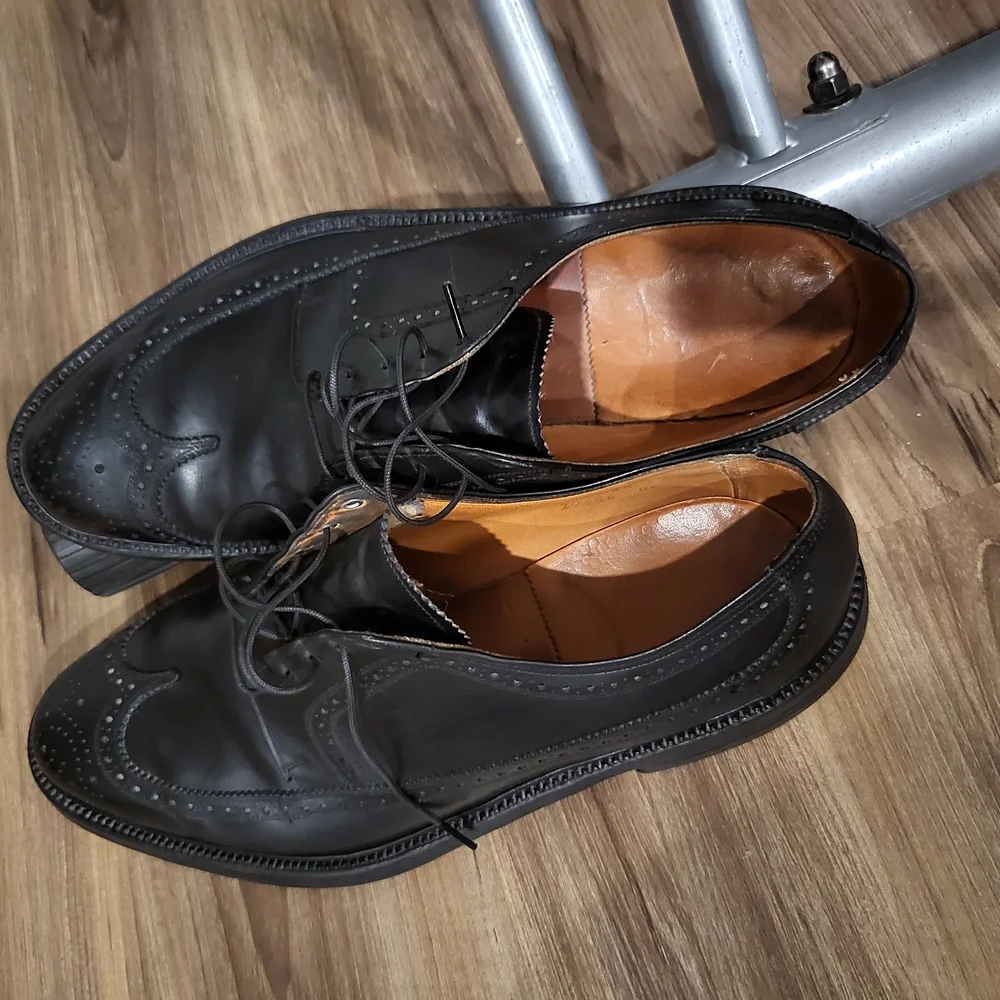 Florsheim Imperial Quality Black Leather Wingtip V Cleat Shoes Size 10 D - Picture 2 of 7